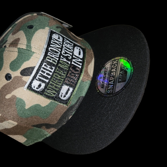 Custom snapback. - Picture 3 of 6